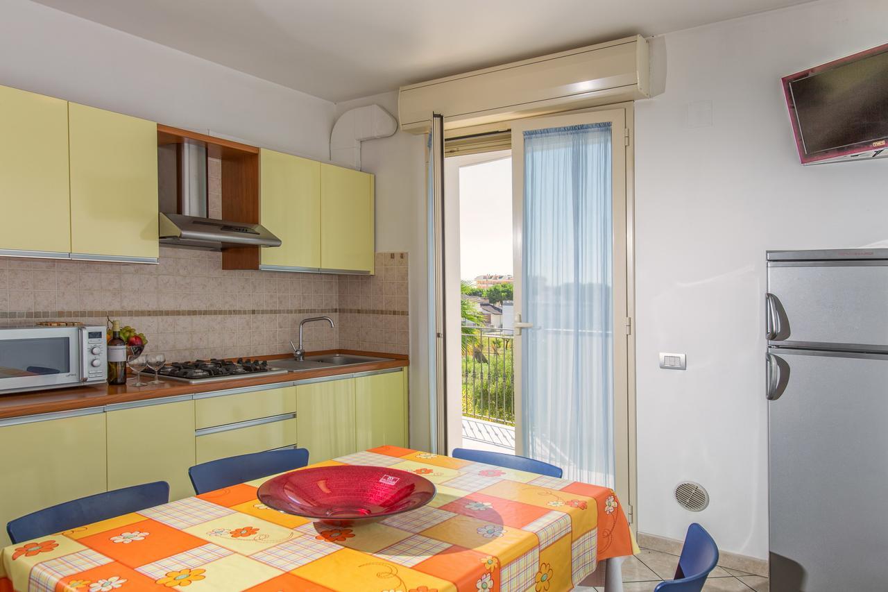 Residence Il Girasole 1 알바아드리안티카 외부 사진