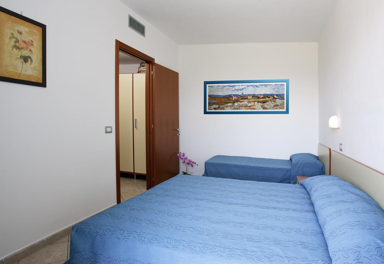Residence Il Girasole 1 알바아드리안티카 외부 사진