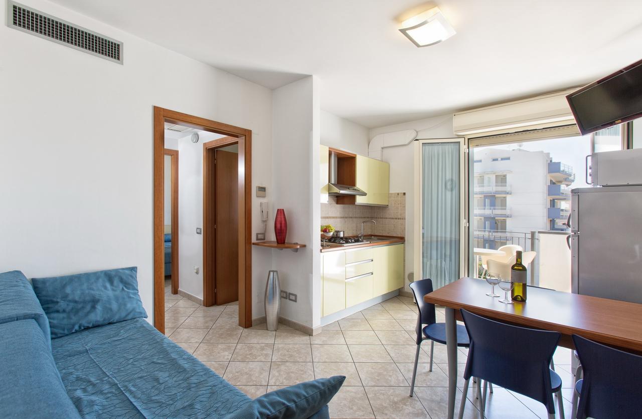 Residence Il Girasole 1 알바아드리안티카 외부 사진